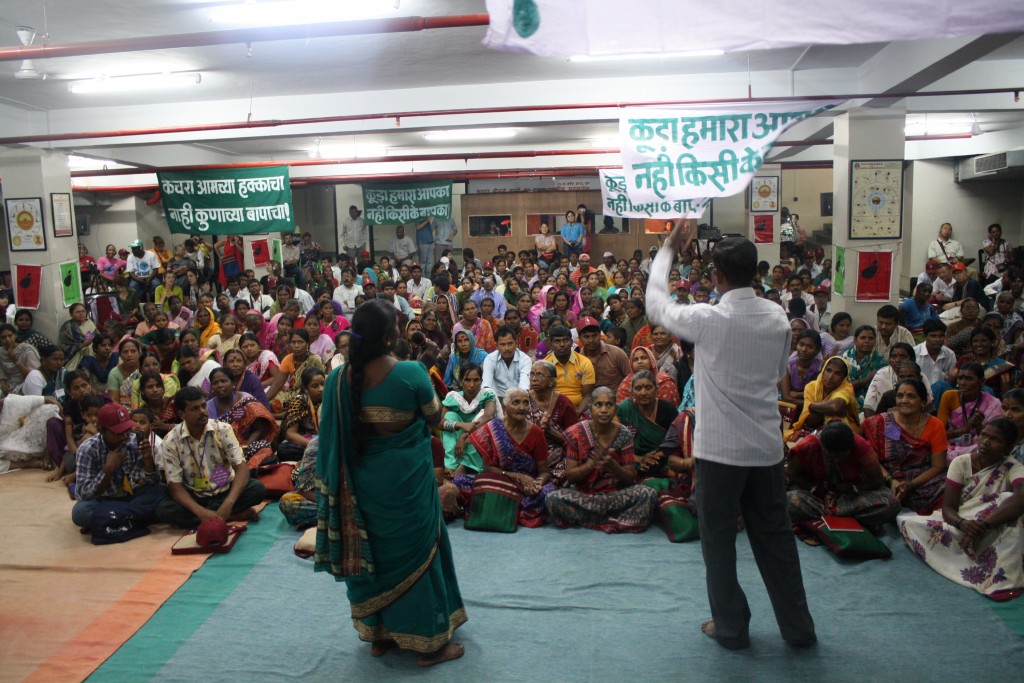 photo of waste picker delegates at national convention