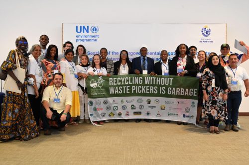 South African, Kenyan and Uruguayan government delegates along with the delegation of the International Alliance of Waste Pickers. Picture Courtesy: John O. Chweya.
