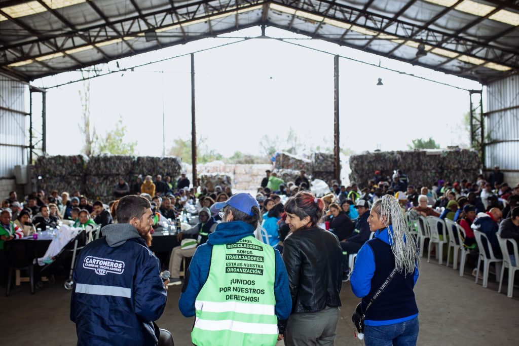 Field visit during IAWP Congress at Recicladores Unidos de Avellaneda Cooperative. May 4th, 2024.
