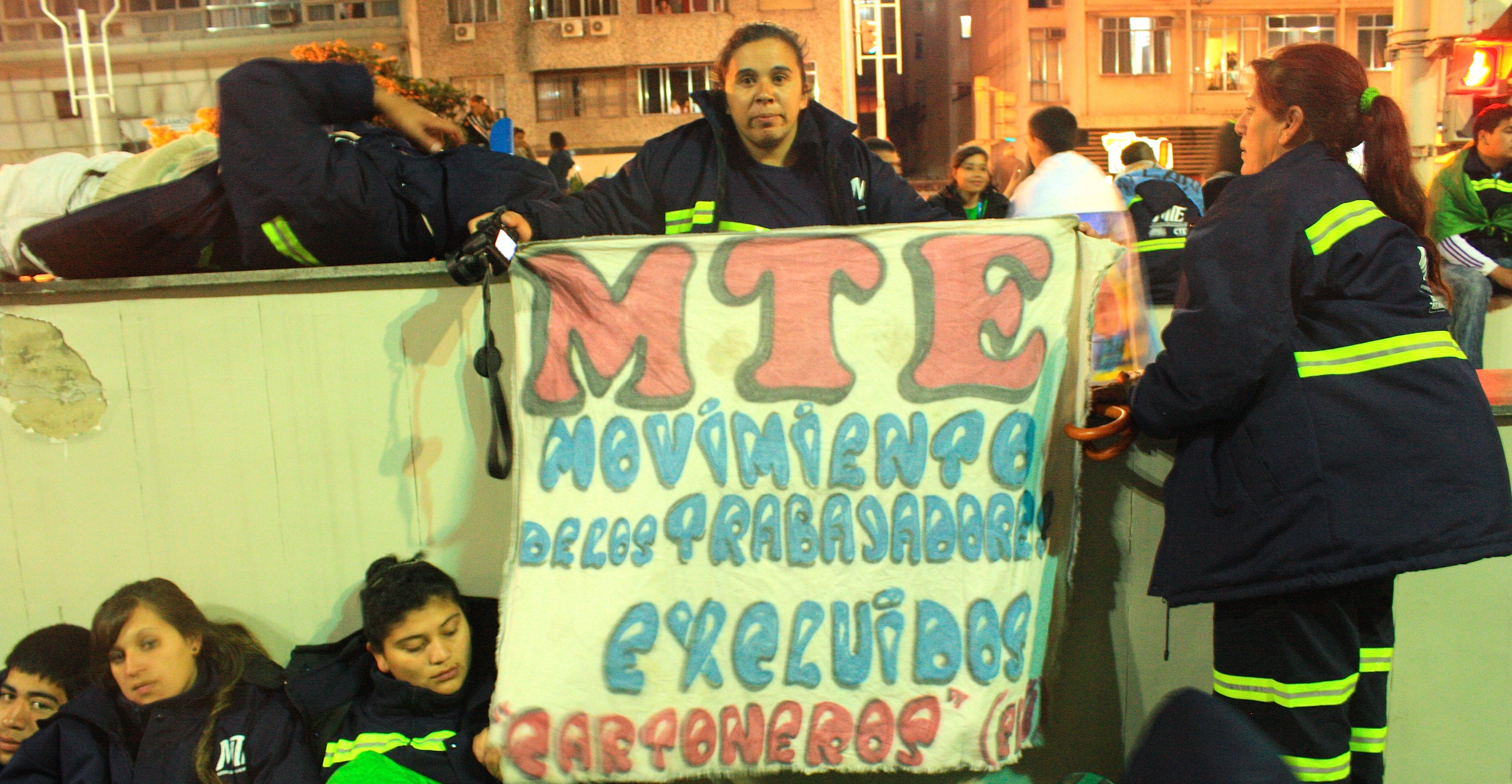The Movement of Excluded Workers (MTE) at a vigil during their visit to Rio to see the pope. (Photo: Deia de Brito)