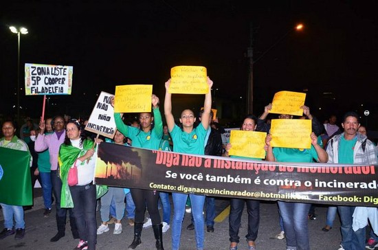 Protesto contra incineração em Barueri. (Photo: MNCR)